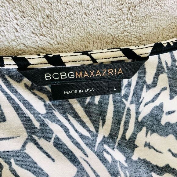 BCBGMAXAZRIA Black and White Print Sheath  Wrap Dress - Picture 12 of 16